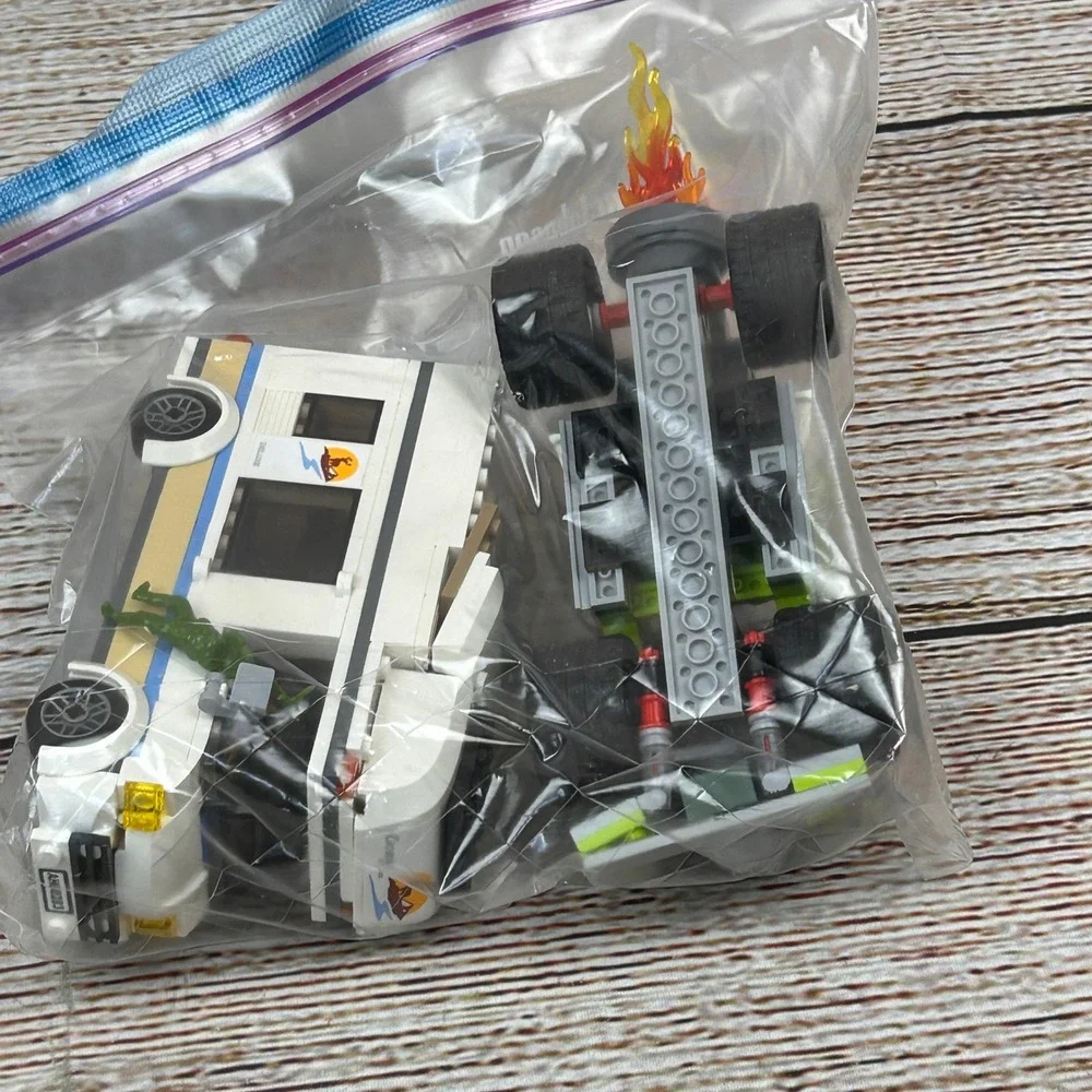 Lego City 60117‎ Van & Caravan and 60113 Race Car Vehicle Lot Incomplete